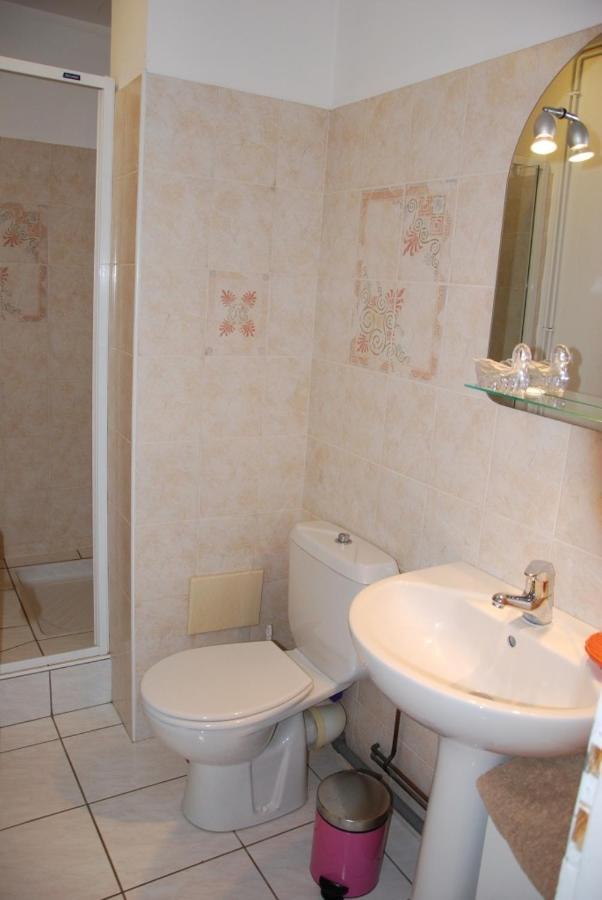 Chez Sophie -Chambres D'Hotes, Gite Et Gite Equestre Clermont-Dessous ภายนอก รูปภาพ