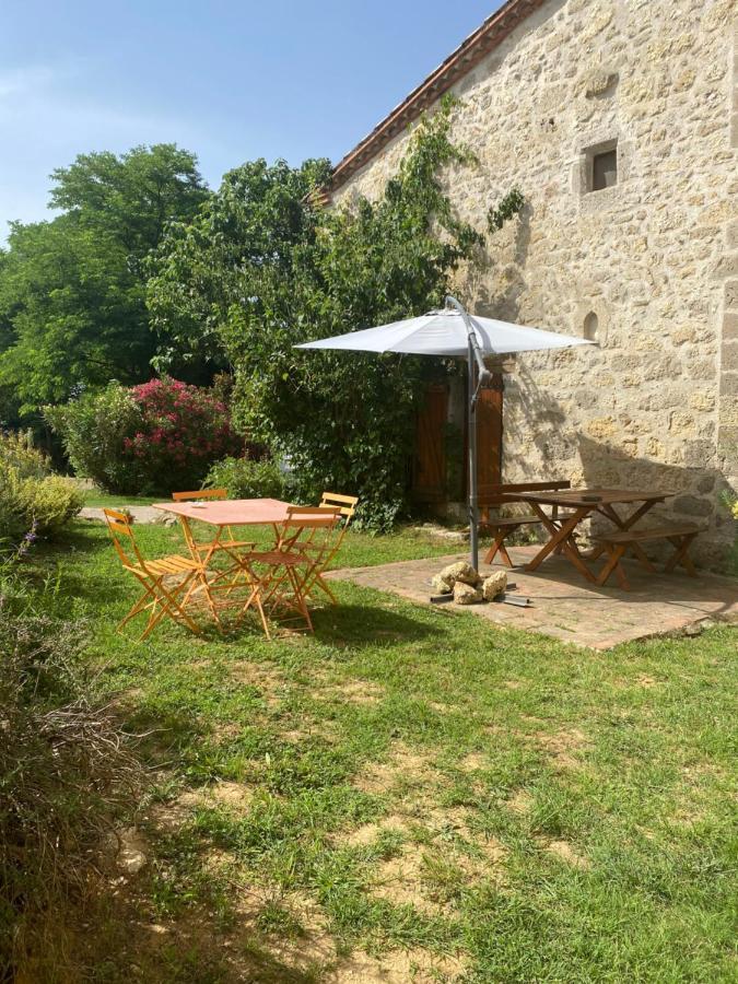 Chez Sophie -Chambres D'Hotes, Gite Et Gite Equestre Clermont-Dessous ภายนอก รูปภาพ